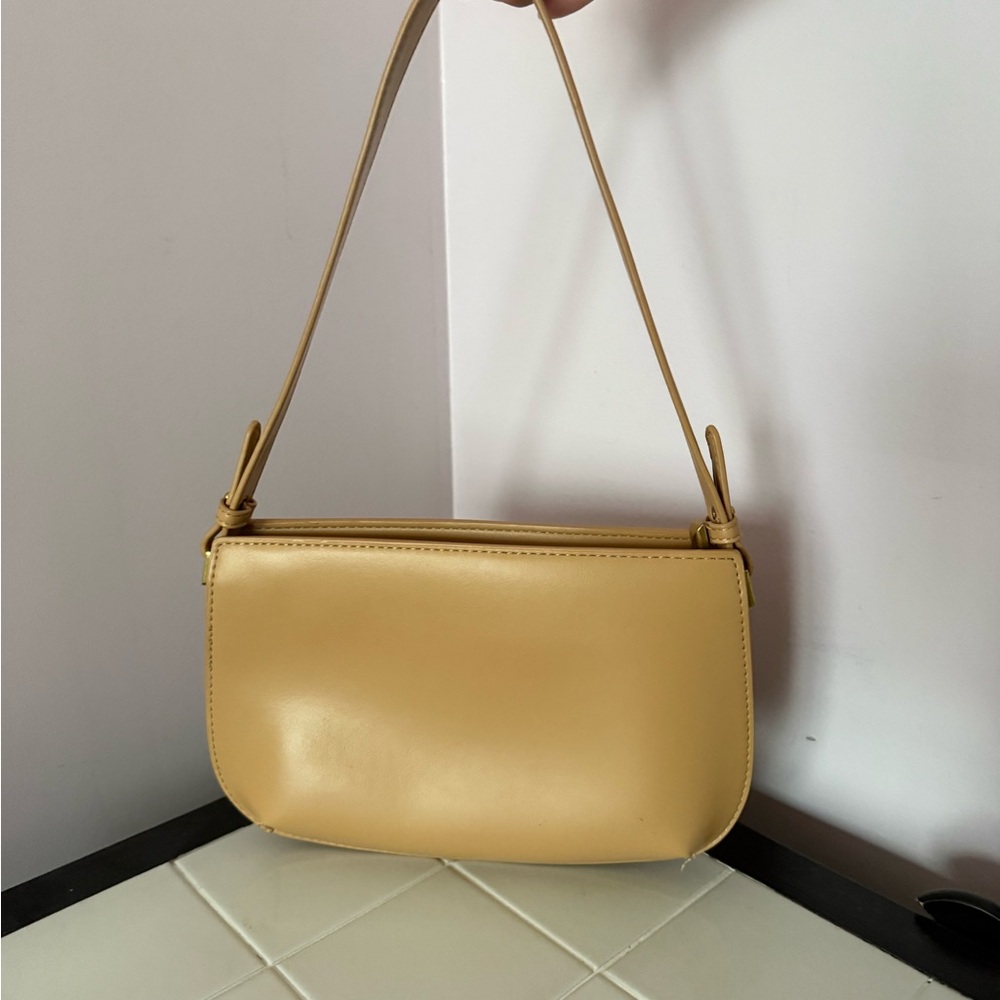 Tan Antik Kraft Shoulder Bag